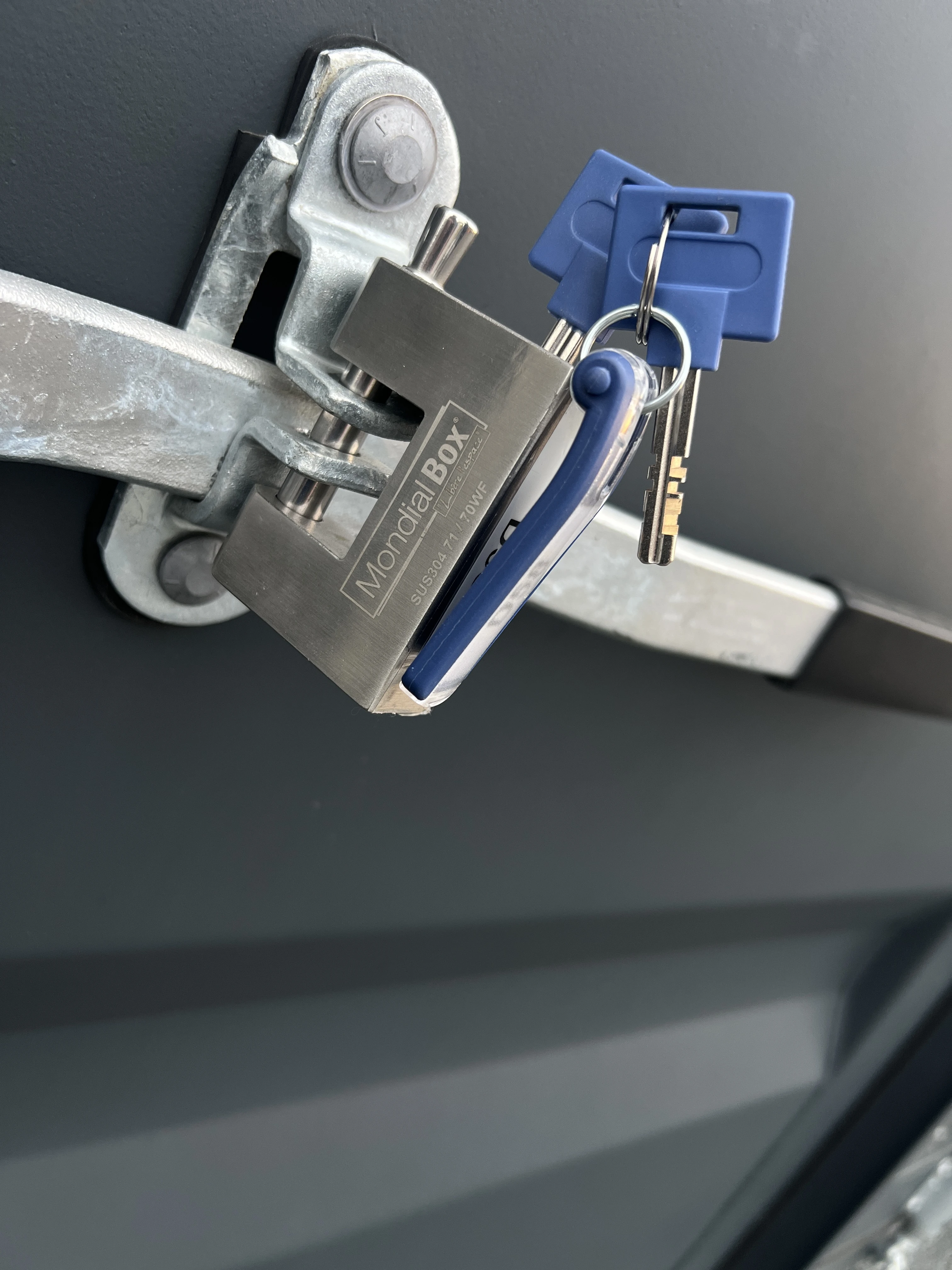 Cadenas box exterieur